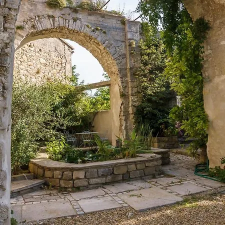 Mas Des Carnassoles לינה וארוחת בוקר Carnas